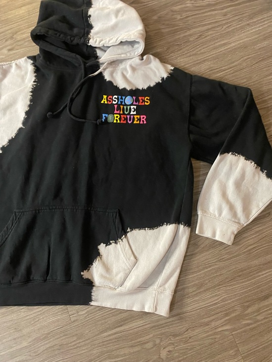 Linda Finegold “Assholes Live Forever” Graphic Hoodie – XL - Picture 3 of 8